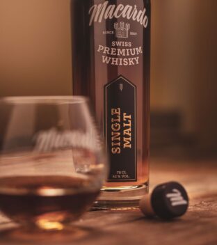 Macardo Etikette Single Malt min
