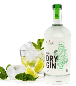Gin Quer mit Glas